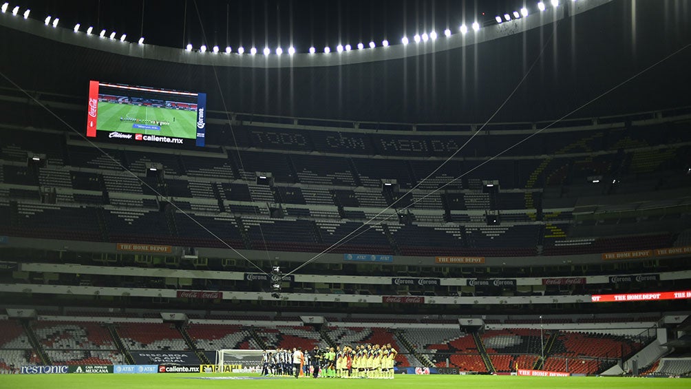 El alumbrado del Estadio Azteca 