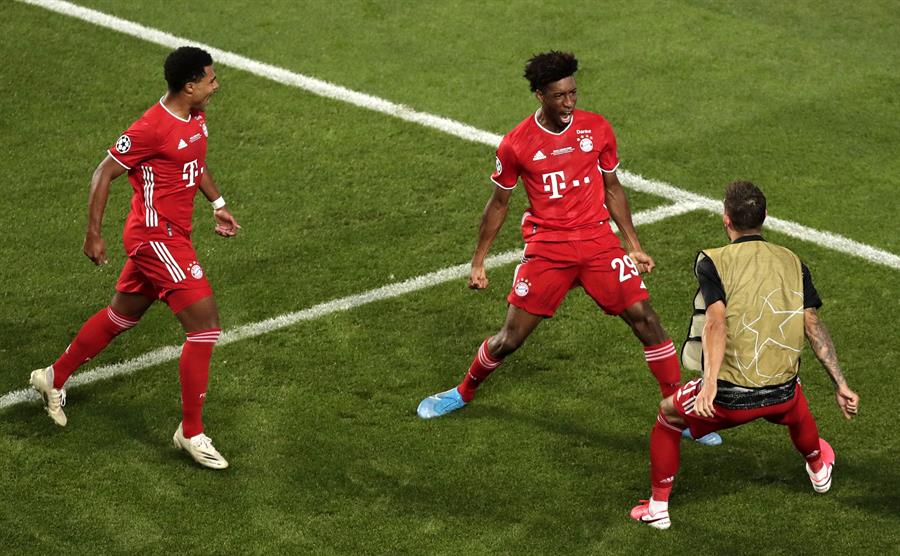 Kingsley Coman festeja su anotación