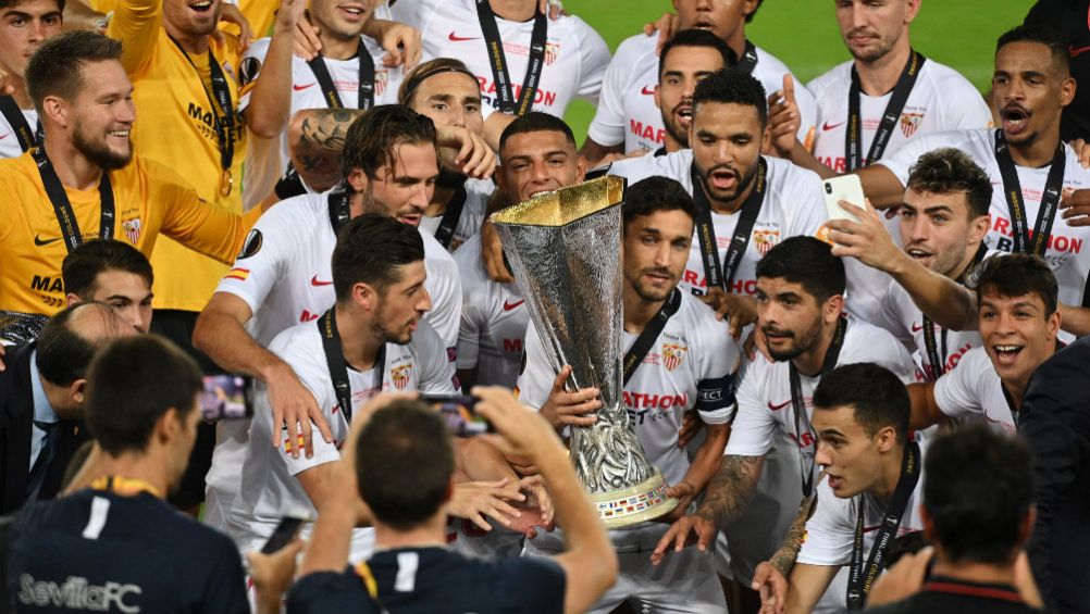 Sevilla celebrando su título de Europa League