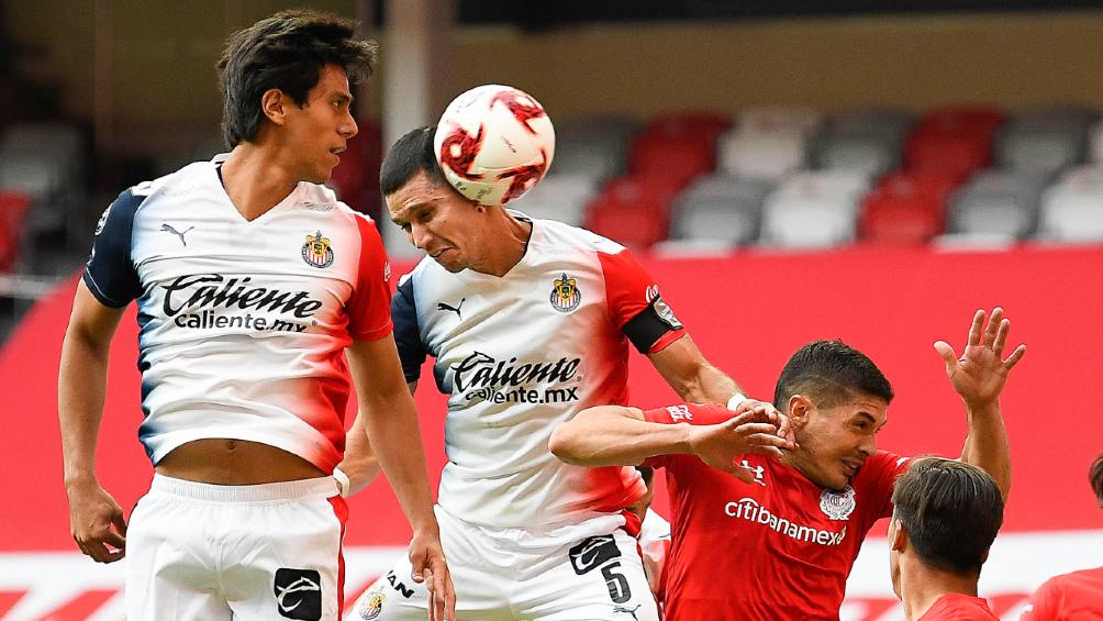 Chivas: Molina aseguró que JJ Macías es el jugador más profesional con el que ha estado 