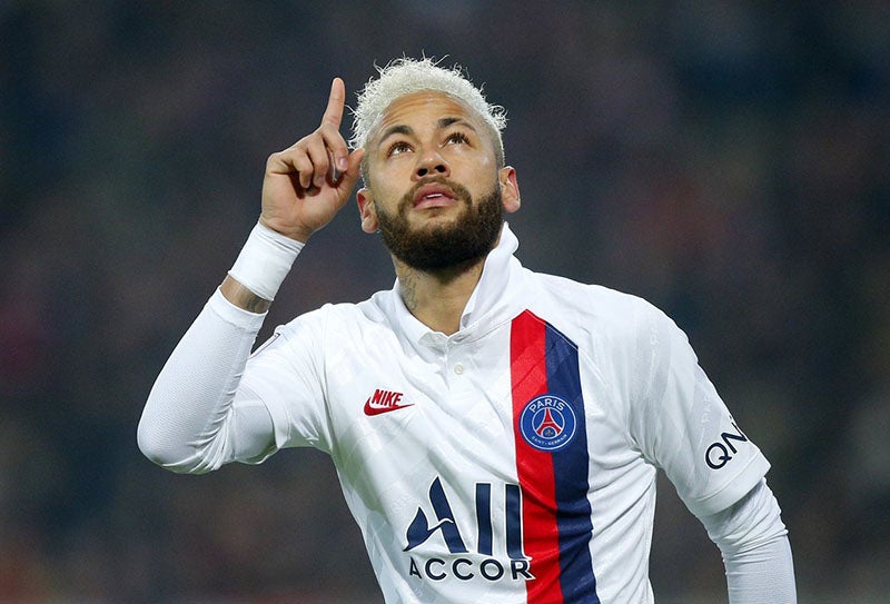 Neymar celebra un gol con el PSG en Francia 