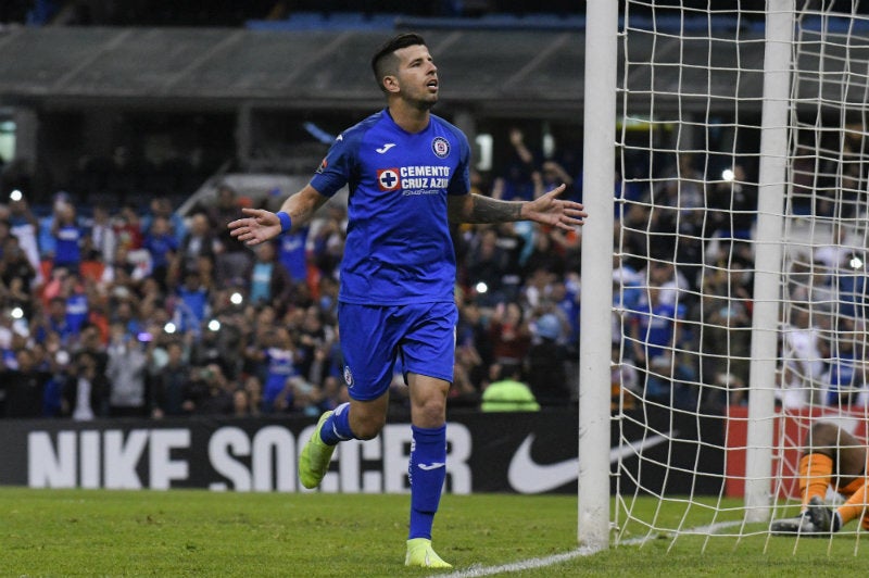 Pablo Ceppelini en partido con Cruz Azul