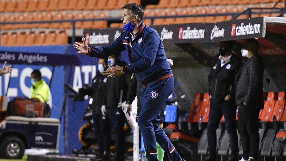 Robert Dante Siboldi en partido con Cruz Azul