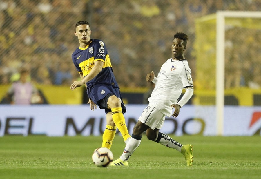 Iván Marcone durante un partido con Boca Jrs.