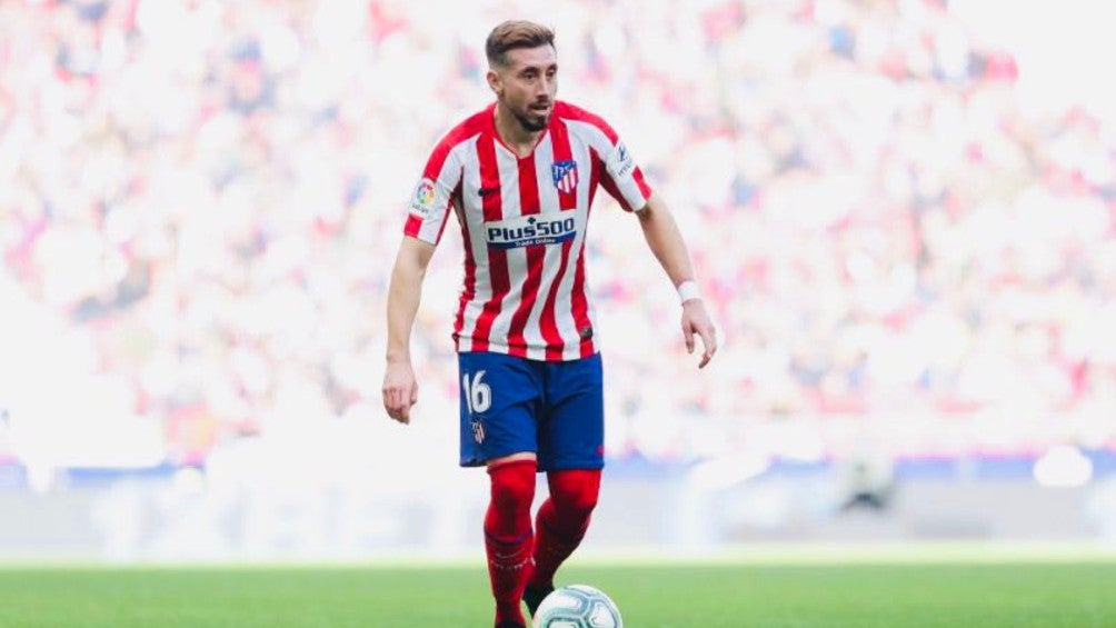 Héctor Herrera durante un partido con Atlético de Madrid