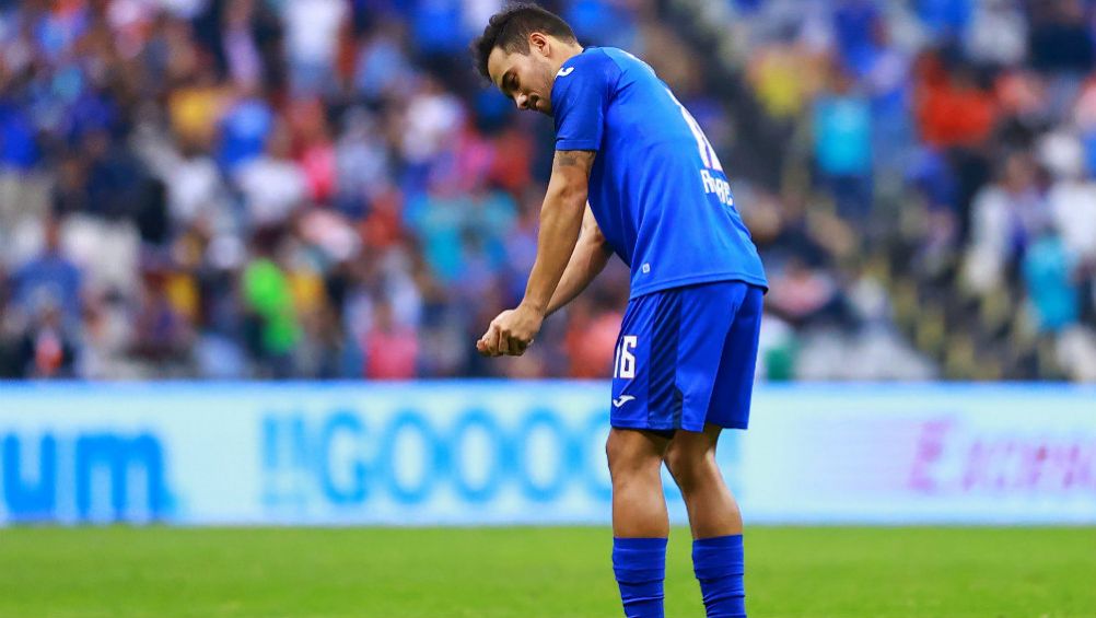  Adrián Aldrete en celebración con Cruz Azul