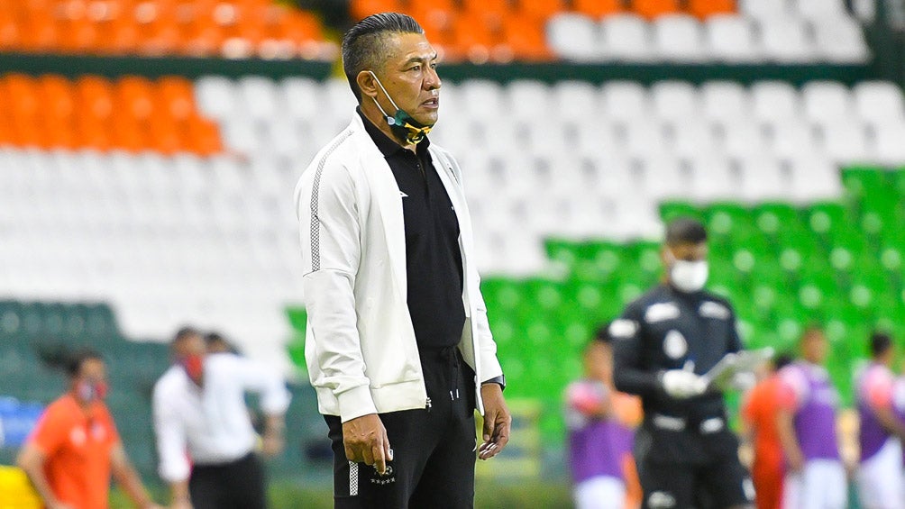 Nacho Ambriz durante el duelo ante el Atlas 