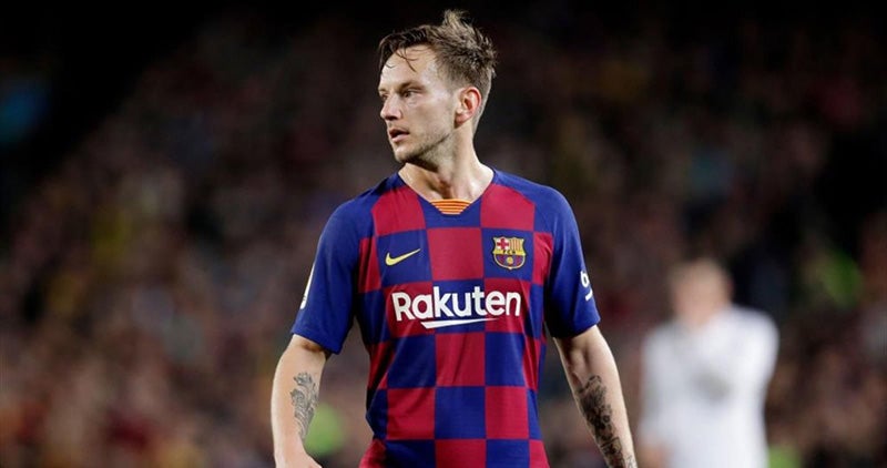 Rakitic durante un duelo con el Barcelona en LaLiga 