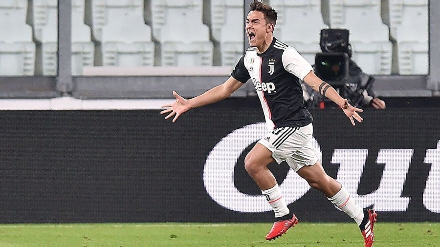 Paulo Dybala celebrando un gol con la Juventus