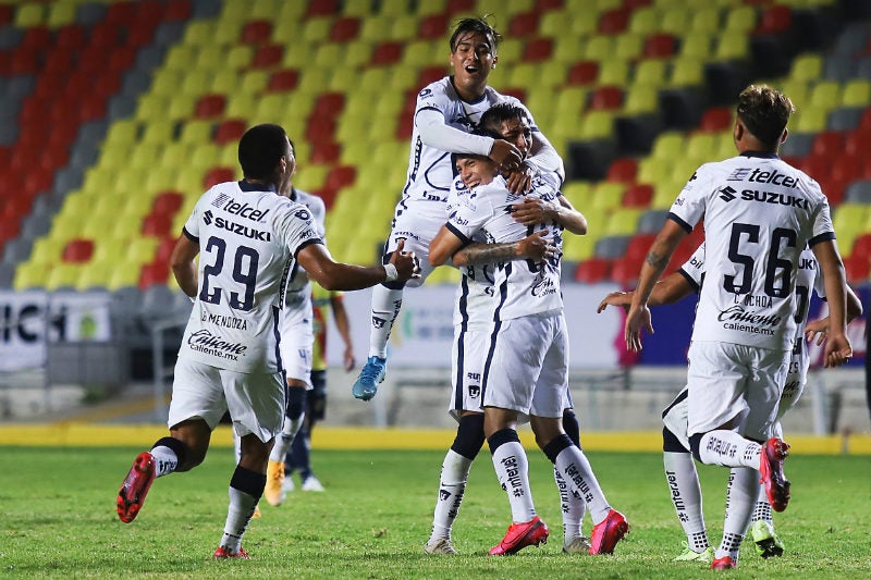 Pumas Tabasco en festejo de gol