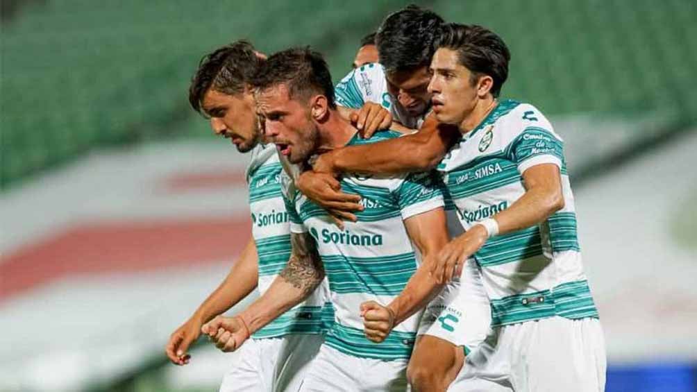 Los Guerreros celebran el gol de la victoria 