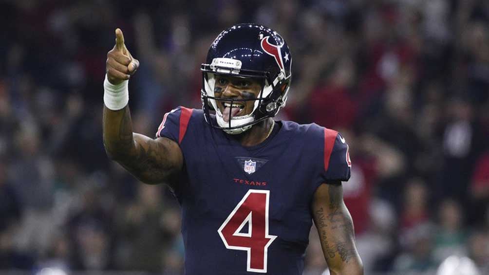 Deshaun Watson festeja una jugada