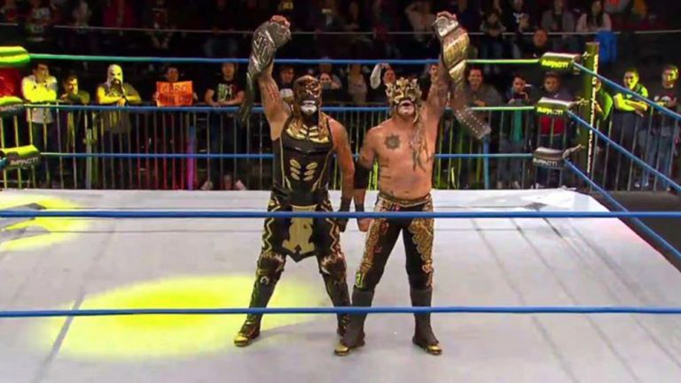 Lucha Brothers festejan con los campeonatos en Pareja de Impact 