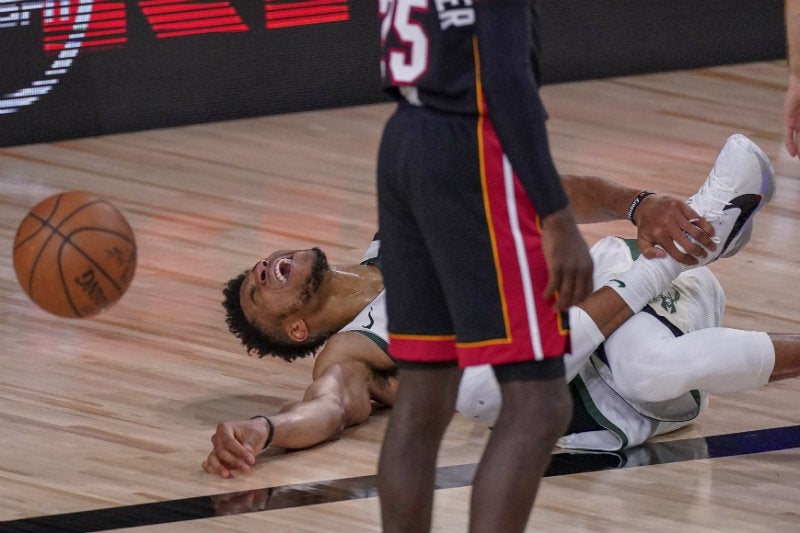  Giannis Antetokounmpo lesionado