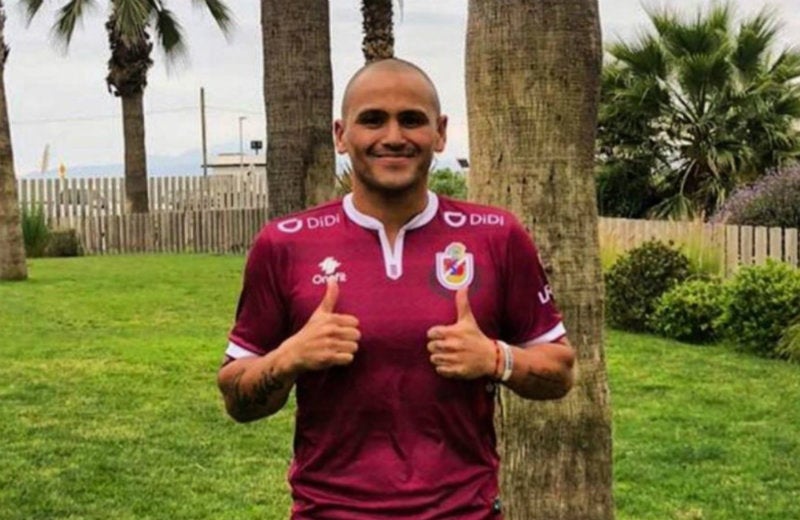 Chupete Suazo en presentación