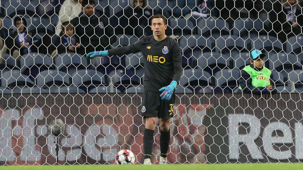 Marchesín en partido con Porto