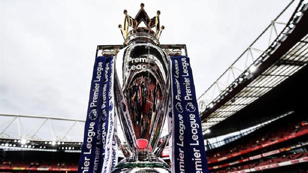 Panorámica de el trofeo de la Premier League 