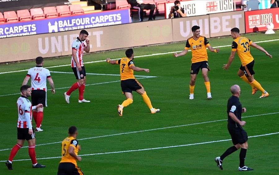 Raúl Jiménez celebrando gol ante Sheffield United