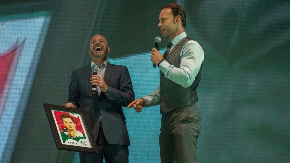 Zague durante un evento con Luis García 