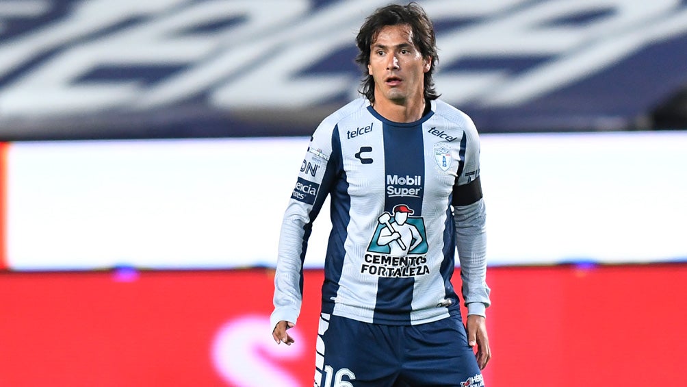 Burrito Hernández durante un juego con Pachuca 