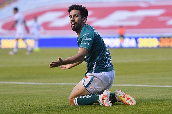 Fernando Navarro en partido con la Fiera 