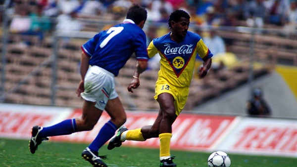 El brasileño en partido contra Cruz Azul