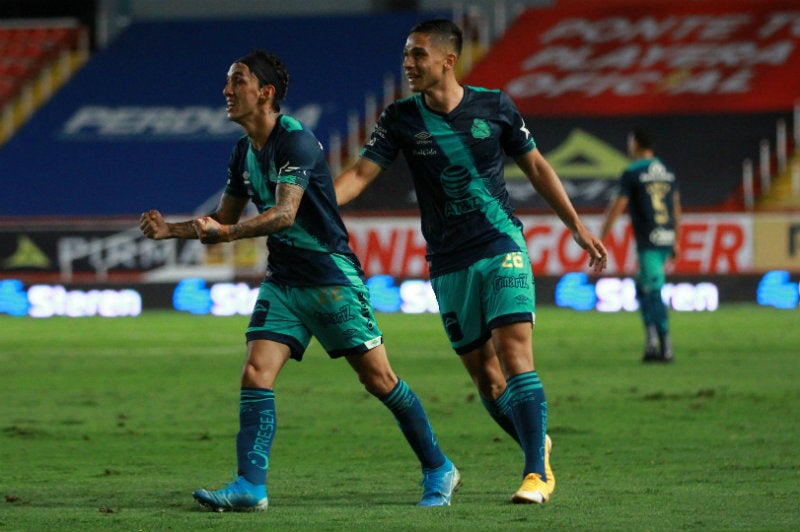 Puebla en celebración de gol