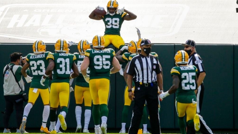 Jugadores de Green Bay durante el partido 