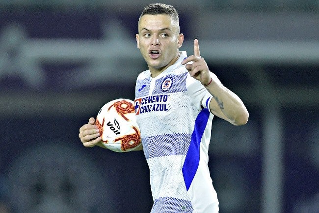 Cabecita, durante un juego de Cruz Azul