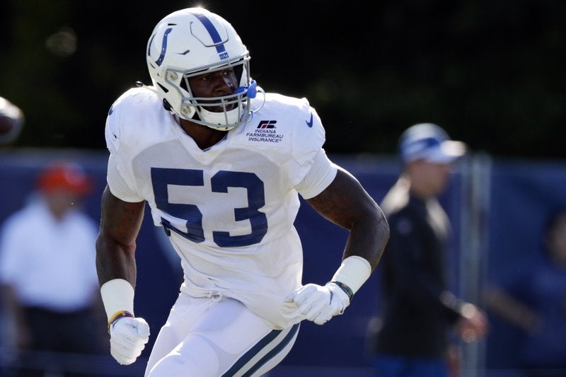 El linebacker de los Colts en un entrenamiento