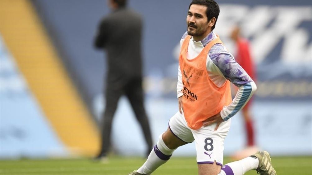 Gundogan en calentamiento con el City