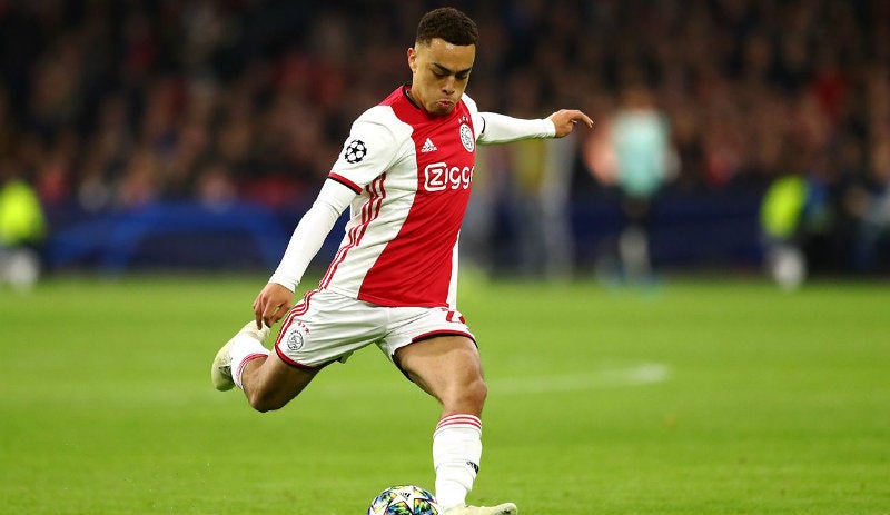 Dest en partido con Ajax