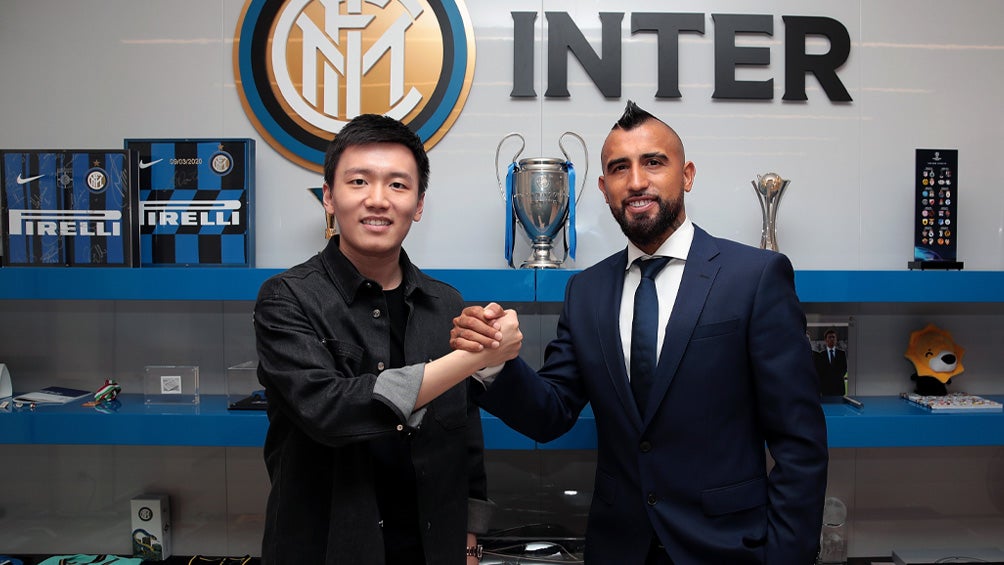 Arturo Vidal ya posa en las instalaciones del Inter de Milán 