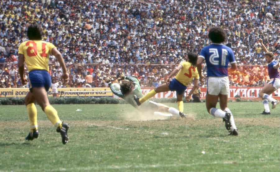 Zelada en juego de América ante Cruz Azul