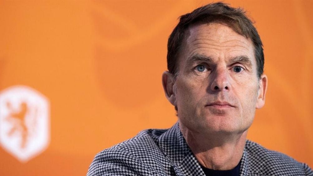 Frank de Boer durante su presentación