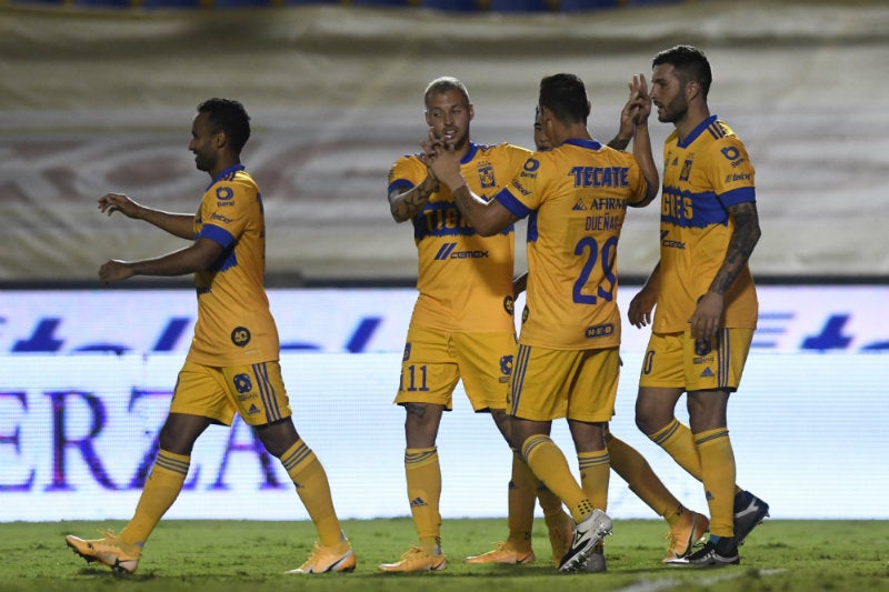 Tigres en festejo de gol