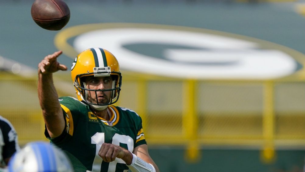  Aaron Rodgers en acción con Green Bay