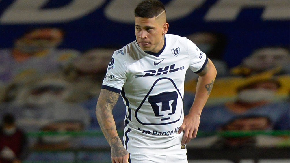 Iturbe se molesta por salir de cambio