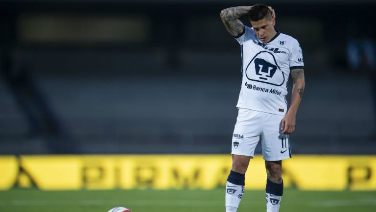 Juan Manuel Iturbe en juego de Pumas 