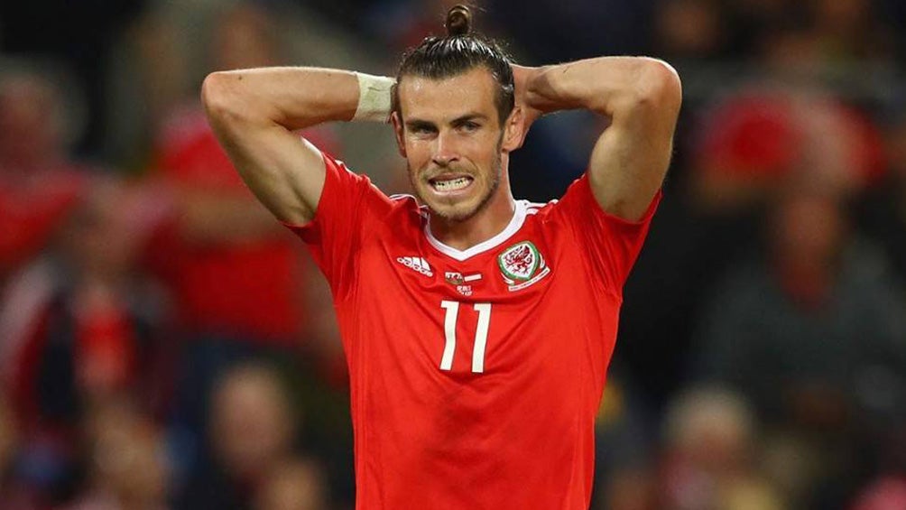 Gareth Bale durante un compromiso con Gales 