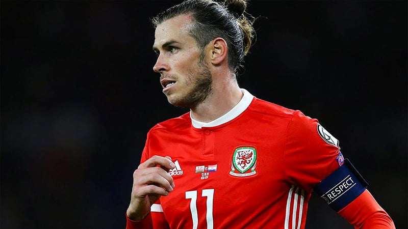 Gareth Bale durante un compromiso con Gales 