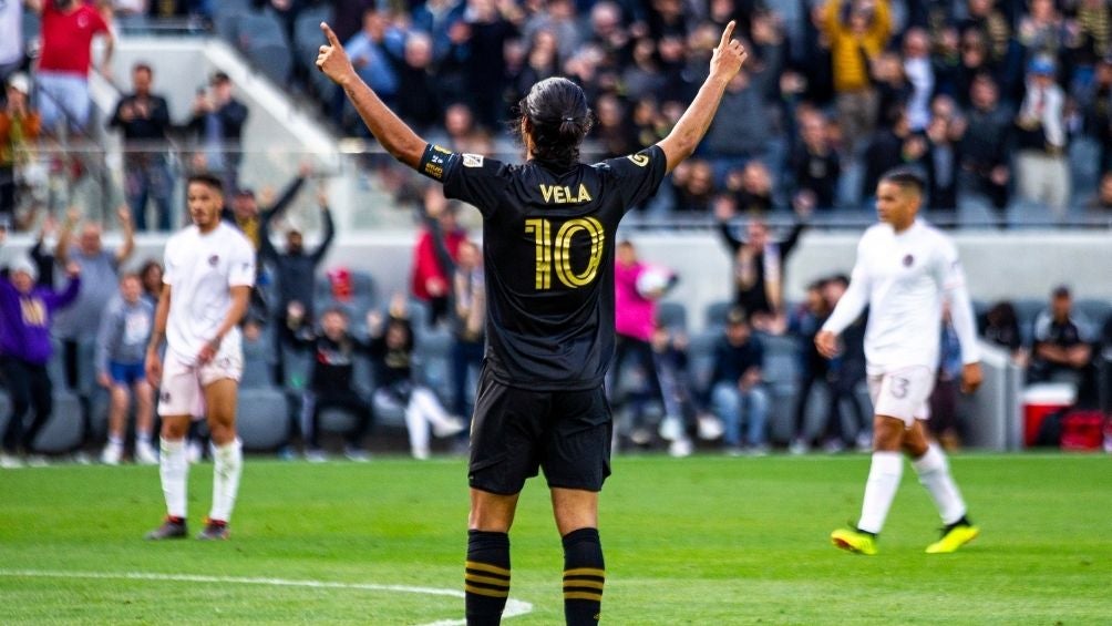 Carlos Vela en partido con LAFC