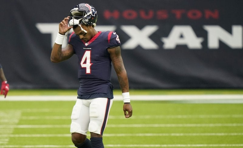 Deshaun Watson se lamenta tras derrota