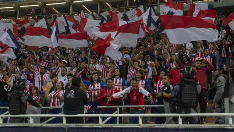 Afición de Chivas en el Estadio Akron