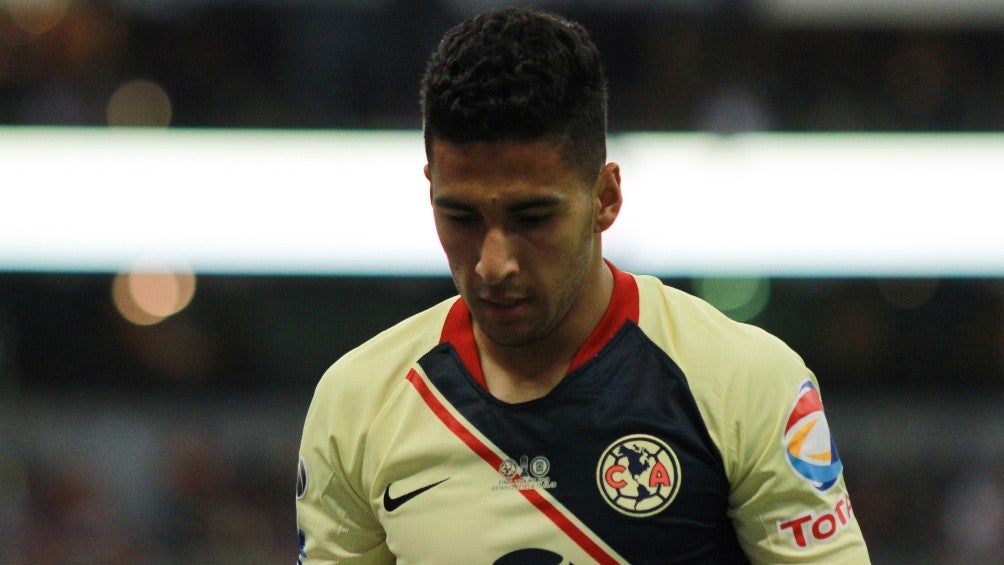 Cecilio Domínguez durante un partido con América