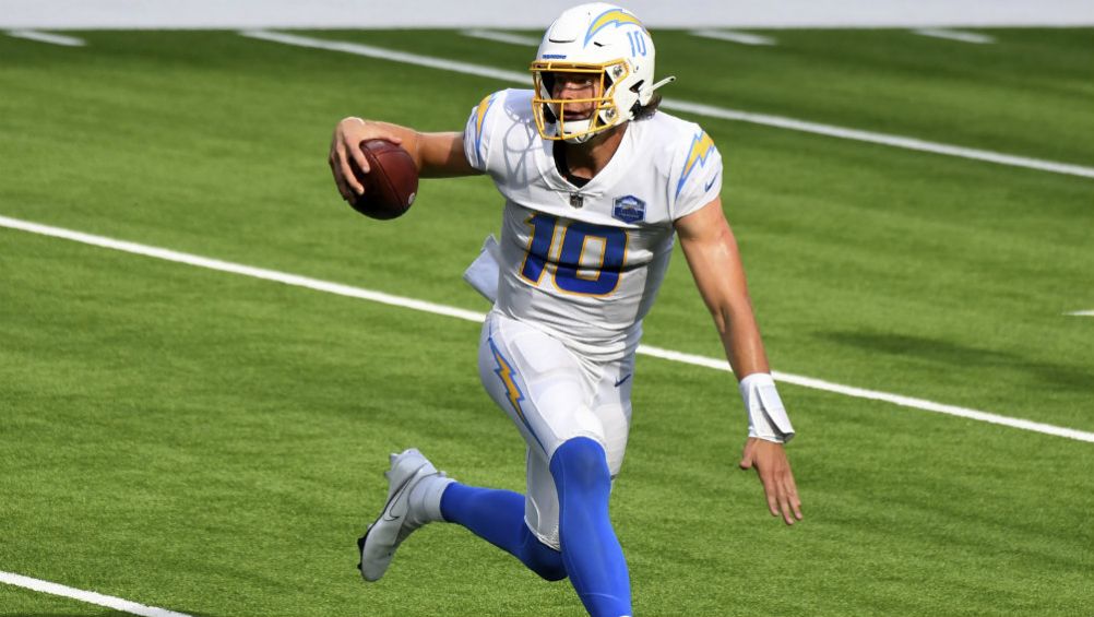 Justin Herbert quarterback Los Ángeles Chargers