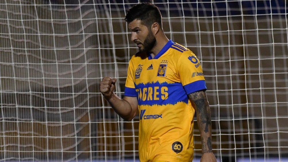 Gignac celebrando un gol con los Tigres