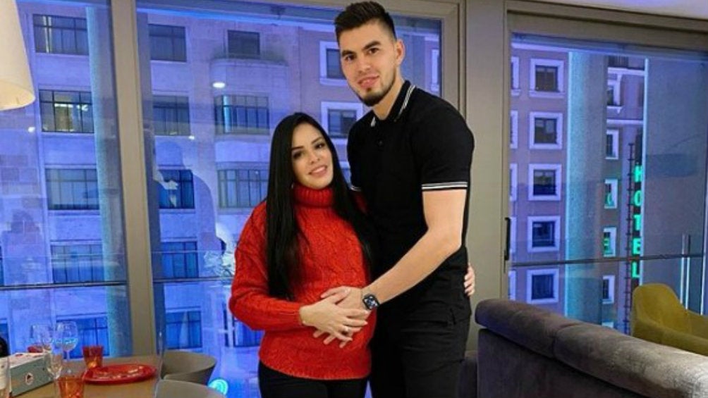 Futbolista venezolano pudo conocer a su hija de 7 meses de nacida