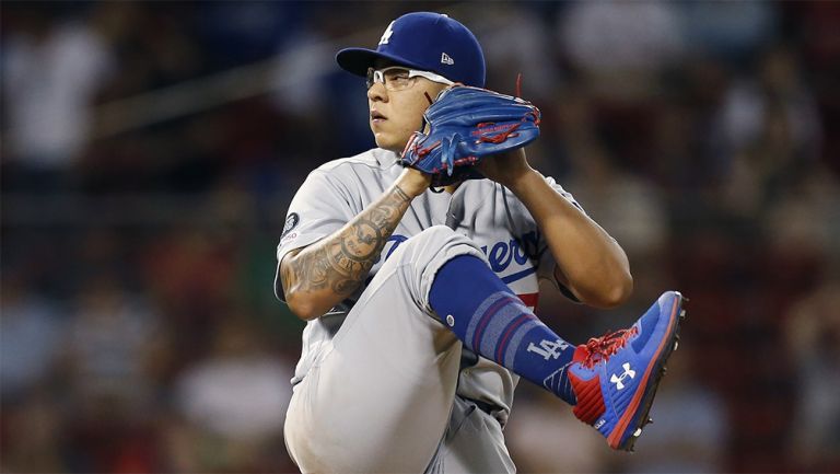 Julio Urías en un partido con los Dodgers