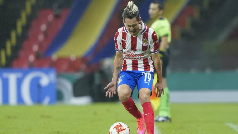 Jesús Angulo en lamento con Chivas